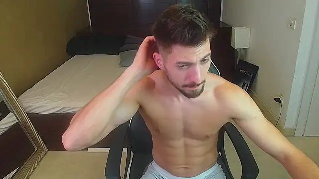 Chat XXX en directo de FelixRook