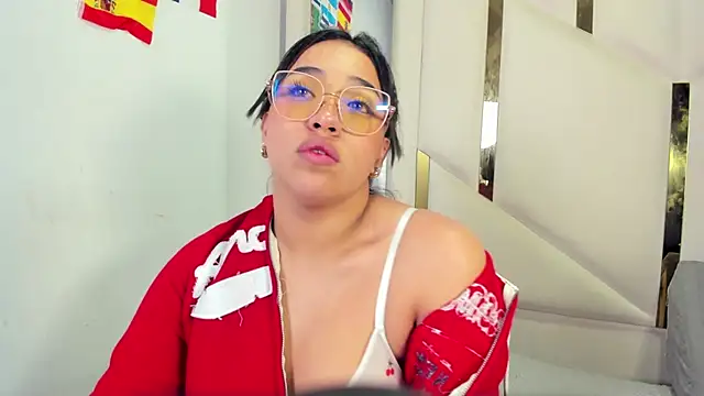 IsabellRodriguez18 现场XXX聊天