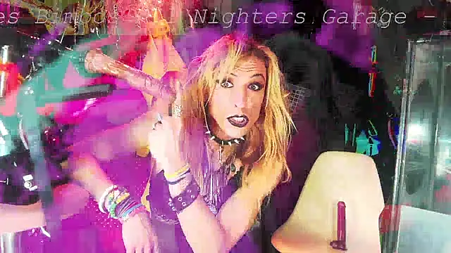 Pertunjukan Kamera Web TgirlBrat