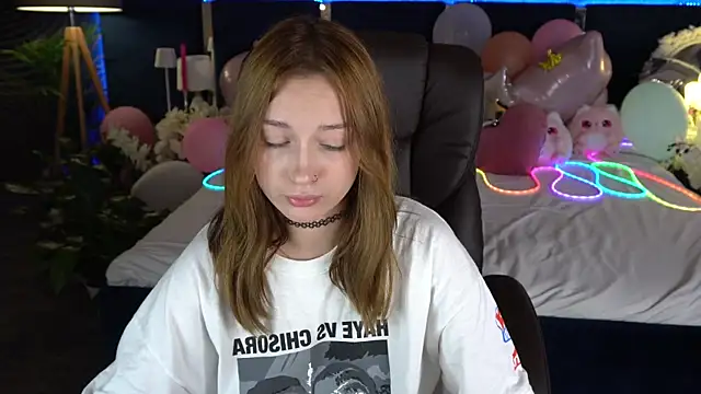 LizzaMoonn Chat XXX in diretta