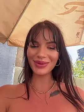 دردشة RaniaSnow الجنسية المباشرة