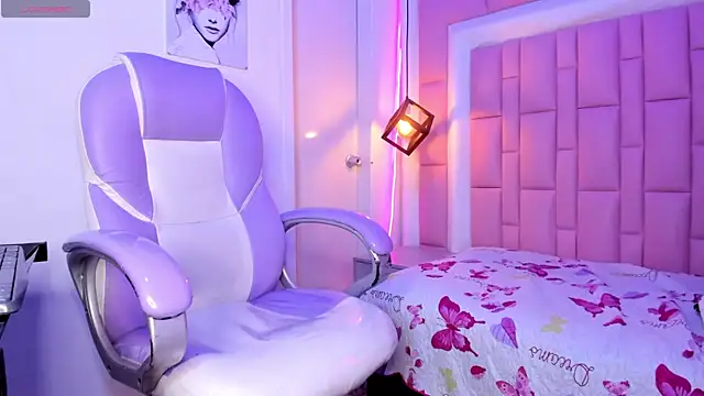 XXX chat uživo modela cherub_