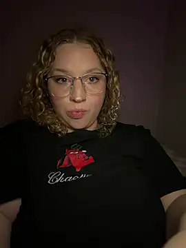EmmieRae Chat XXX in diretta