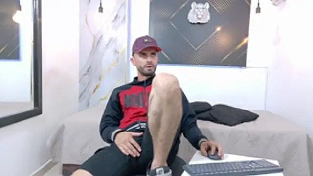 KingOfTemptation Live XXX-chat
