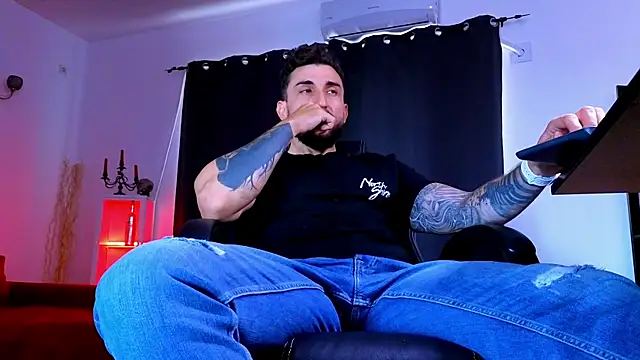 MightyAaron66 Obrolan Langsung XXX