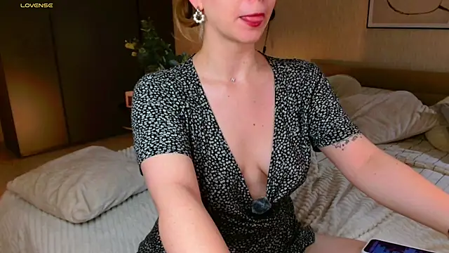 mynameloveeeeee's Live XXX Chat
