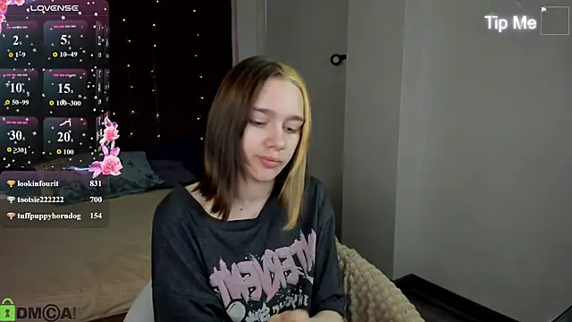 Lesi_Moonie01 Adlı Modelin Canlı XXX Sohbeti