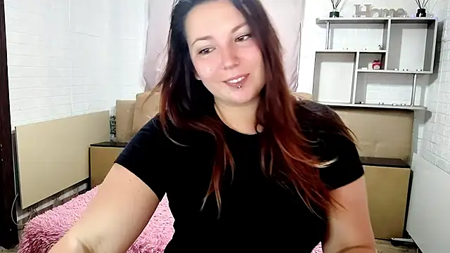 XXX chat uživo modela NotYourDoll