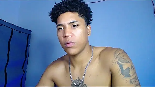 LatinEvanoBBC – Naživo XXX chat