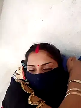 Poojaxx56's Live XXX Chat