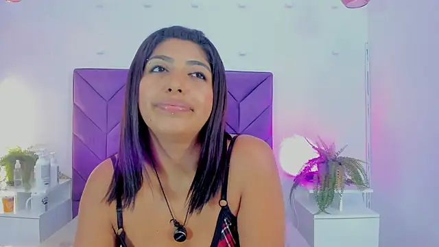 Kaylachannell's Live XXX Chat