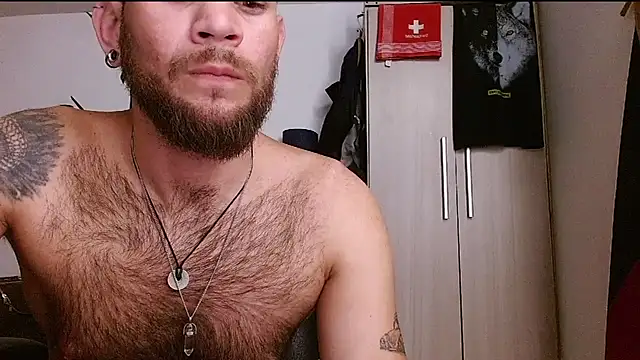 XXX chat uživo modela DominanThewolff