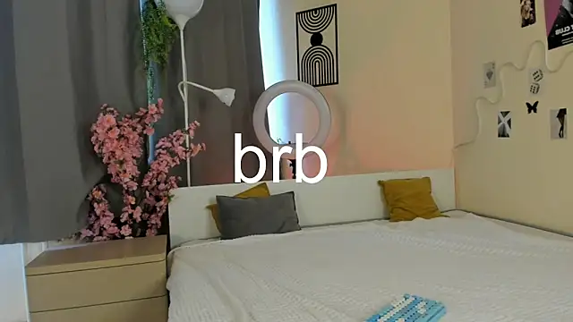 دردشة MidnightPoise الجنسية المباشرة
