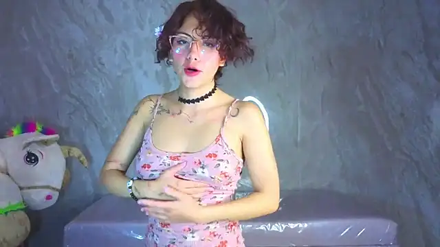 צ'אט XXX בשידור חי של zoe_ch_