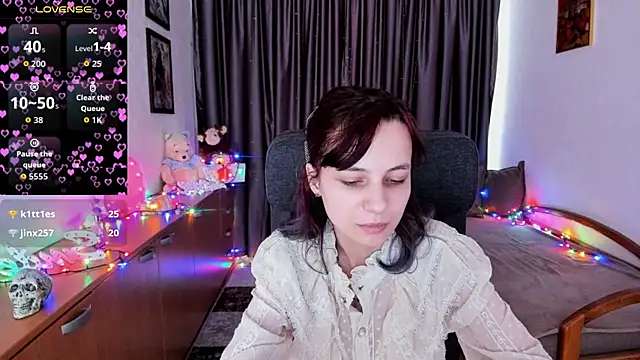 MiniLysii Live XXX Chat