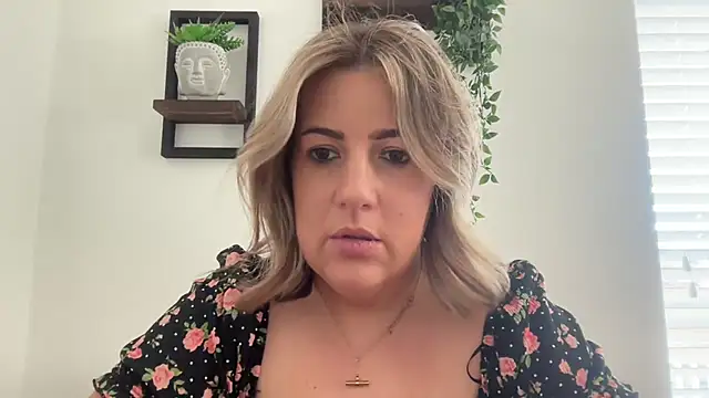 MsBelleWarick's Live XXX Chat