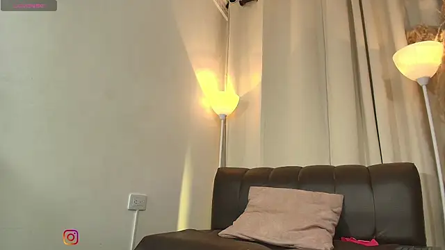 Aliana_Rouse's Live XXX Chat
