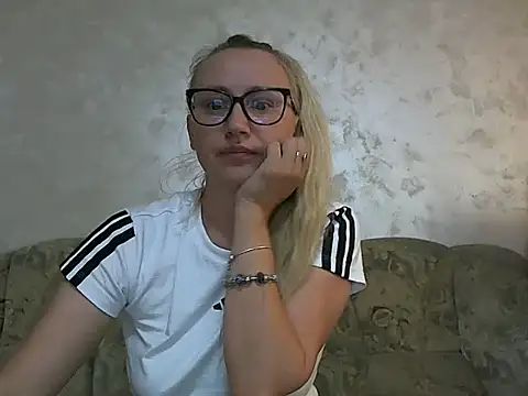 Nataly_Rosy Chat XXX in diretta