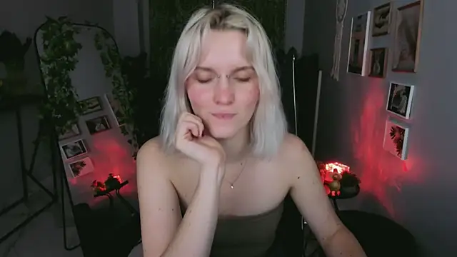BethanyCloud's Live XXX Chat