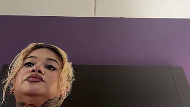 Czat XXX na żywo – AveryLeeLane