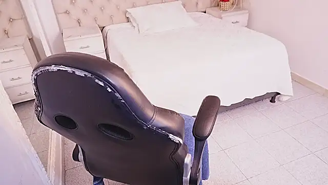 JhoanLeandro élő XXX-chatje