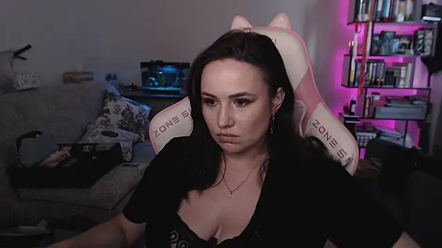 Chat +18 de SexyWitch_666 ao vivo