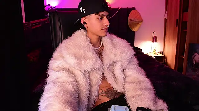 DemonKush-- – Naživo XXX chat