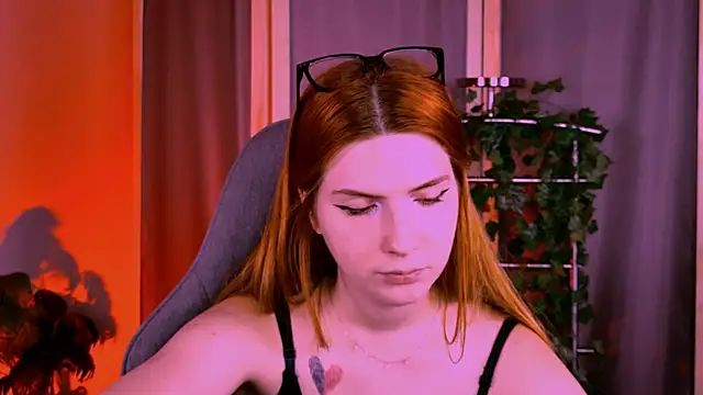 AliceCUNTach – Live XXX-chat