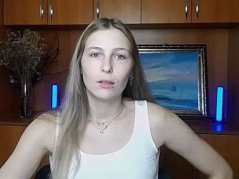 StrangerGi – Live XXX-chat