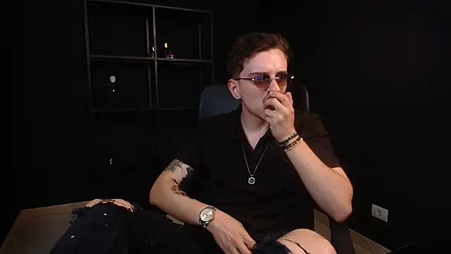 Czat XXX na żywo – FelixStarkk