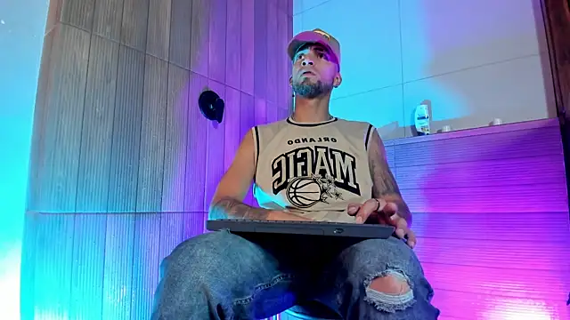 Chat XXX en directo de DrakeNeumann