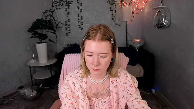 Elira_Vane Live XXX-chat