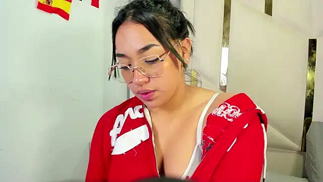 IsabellRodriguez18 – Naživo XXX chat