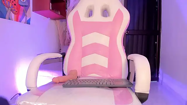 AdharaSweet1_'s Live XXX Chat