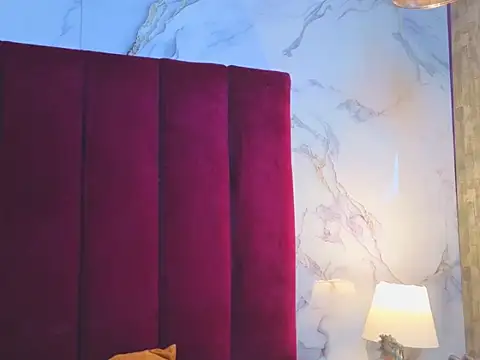JESSYCORTES élő XXX-chatje