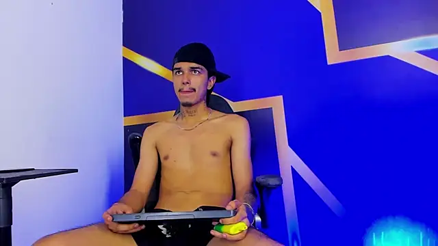 tayson_rigs XXX чат на живо
