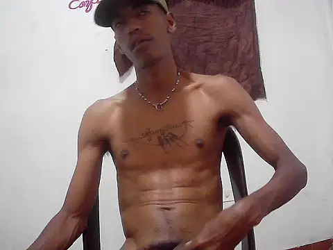 AlbertBigCock XXX чат на живо