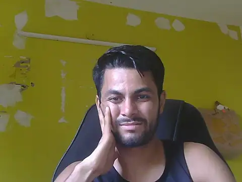 Stubborndesiboy's Live XXX Chat
