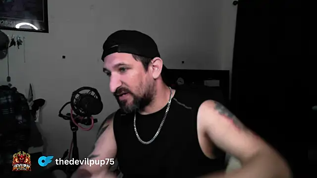 DevilPup75_ Chat XXX in diretta