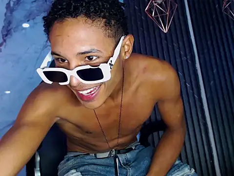 RafaelVander Chat XXX in diretta