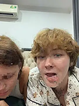 IceMurn Webbikameraesitys