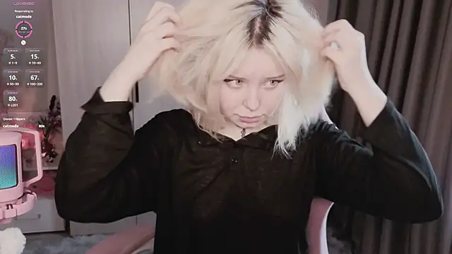 yumi_charm Adlı Modelin Canlı XXX Sohbeti