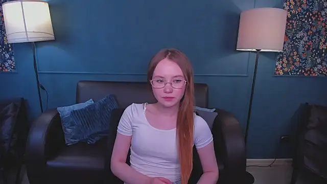 دردشة FloraLarsson الجنسية المباشرة