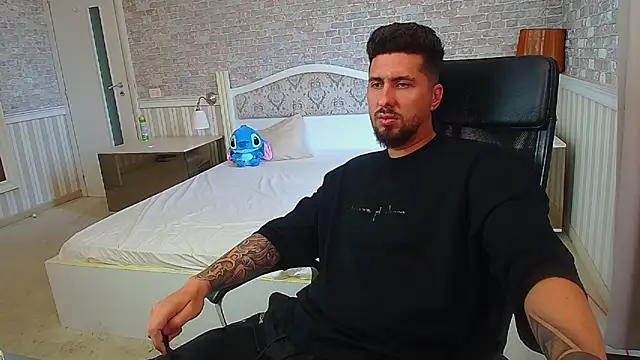 LoganStroud Live XXX Chat