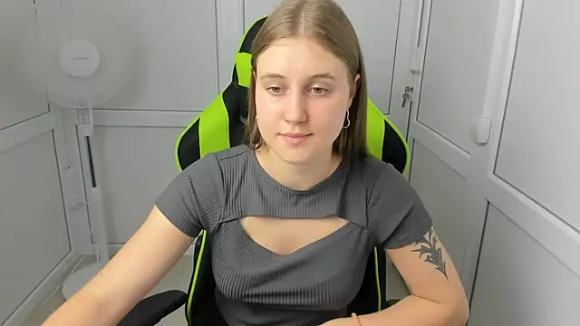 ViolaSecret – Naživo XXX chat