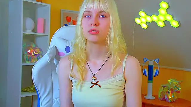 צ'אט XXX בשידור חי של HannahHollis