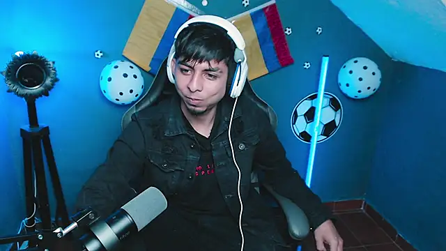 ALPHA_LATINO 라이브 XXX 채팅