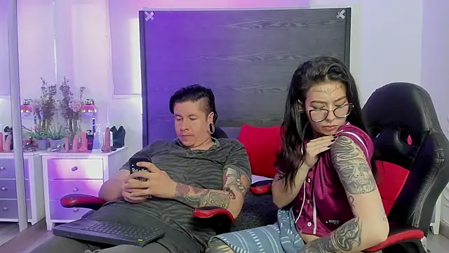 Chat XXX en directo de inkedsinners_