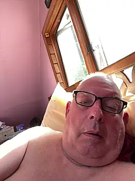 CharlieWeaver22 – Naživo XXX chat