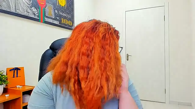 دردشة Aillia-Rous الجنسية المباشرة